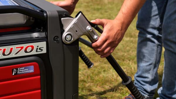 Honda EU70is generator